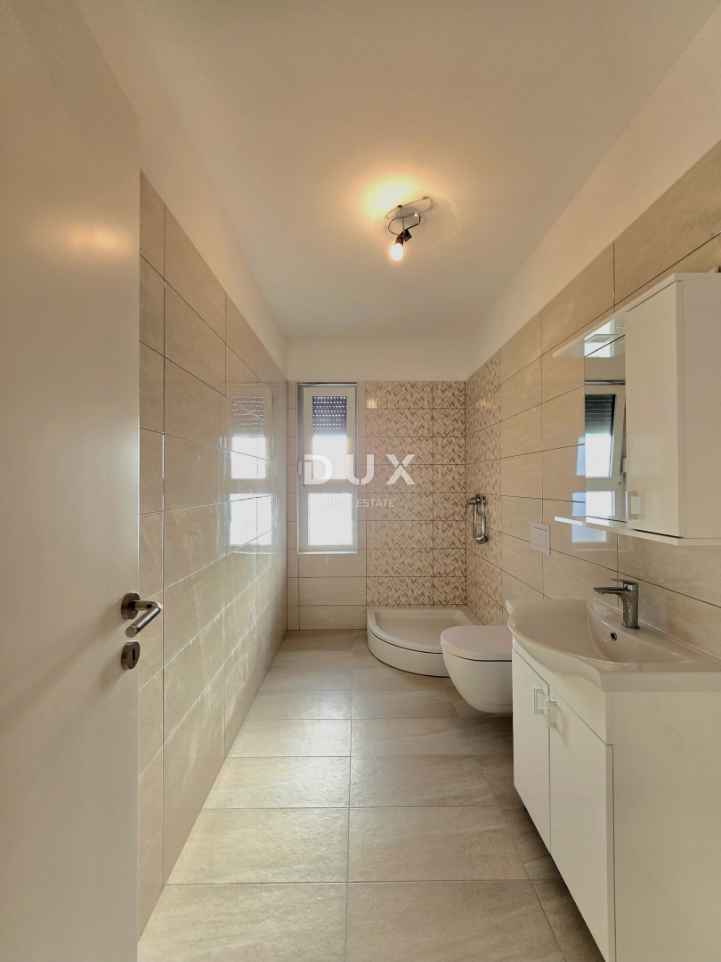 ISTRIA, FAŽANA - Attico con 2 camere da letto e soggiorno a 450 metri dalle spiagge e dal lungomare