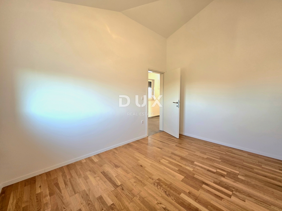 ISTRIA, FAŽANA - Attico con 2 camere da letto e soggiorno a 450 metri dalle spiagge e dal lungomare