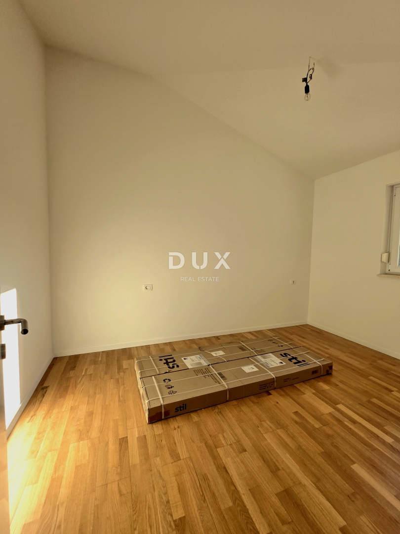 ISTRIA, FAŽANA - Attico con 2 camere da letto e soggiorno a 450 metri dalle spiagge e dal lungomare