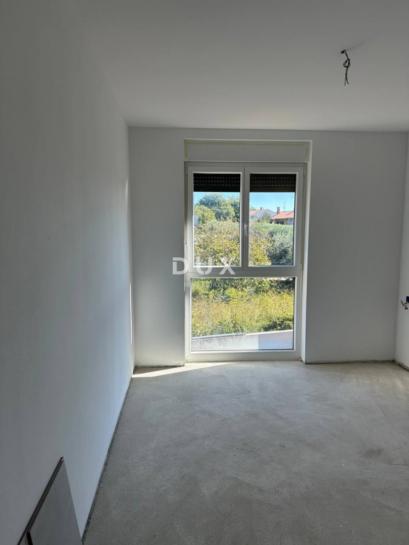 ISTRIA, PARENZO - Appartamento in un nuovo edificio con vista mare