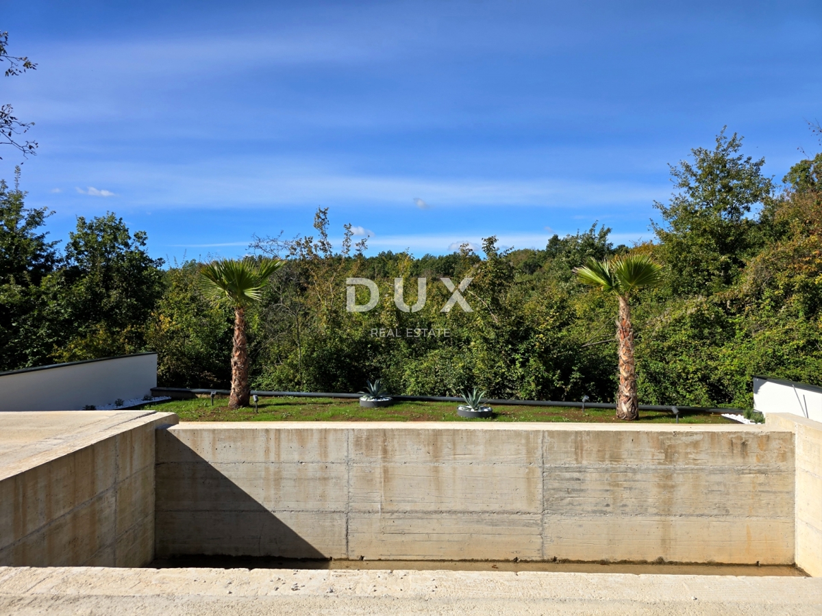ISTRIA, BARBAN - Casa con due piscine ai margini del villaggio