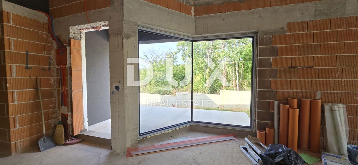 ISTRIA, BARBAN - Casa con due piscine ai margini del villaggio