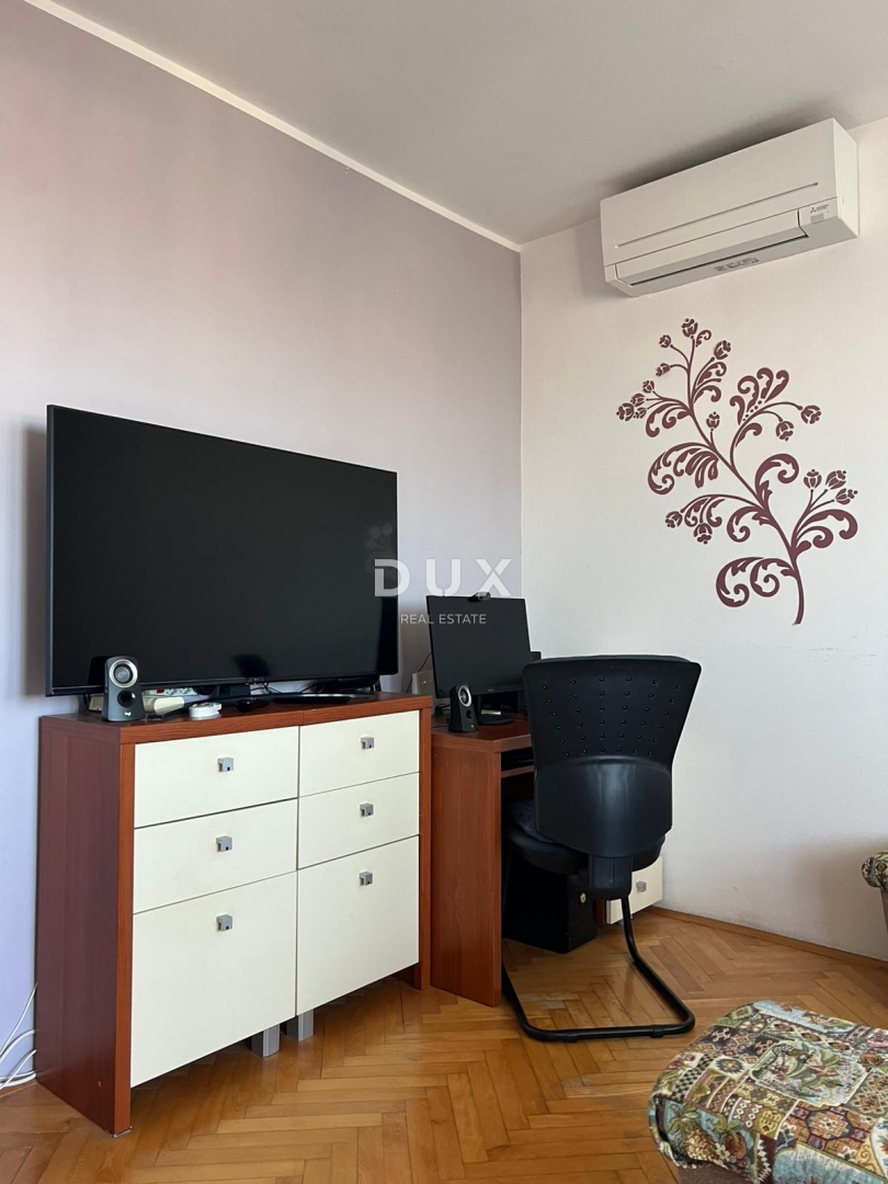 ISTRIA, POLA - Appartamento al 12° piano con vista panoramica nella posizione più ambita di Pola!