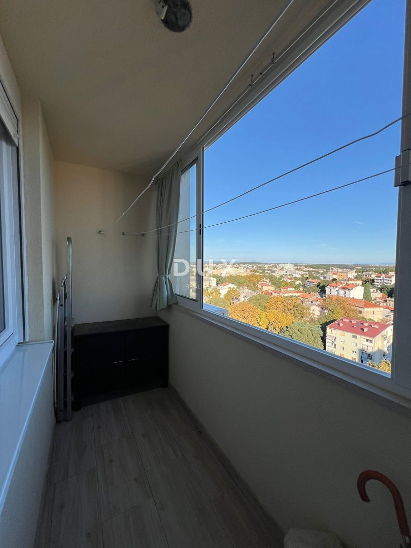 ISTRIA, POLA - Appartamento al 12° piano con vista panoramica nella posizione più ambita di Pola!