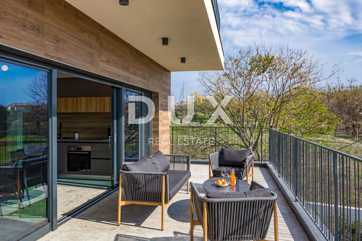 ISTRIA, BANJOLE - Villa bifamiliare contemporanea al mare!