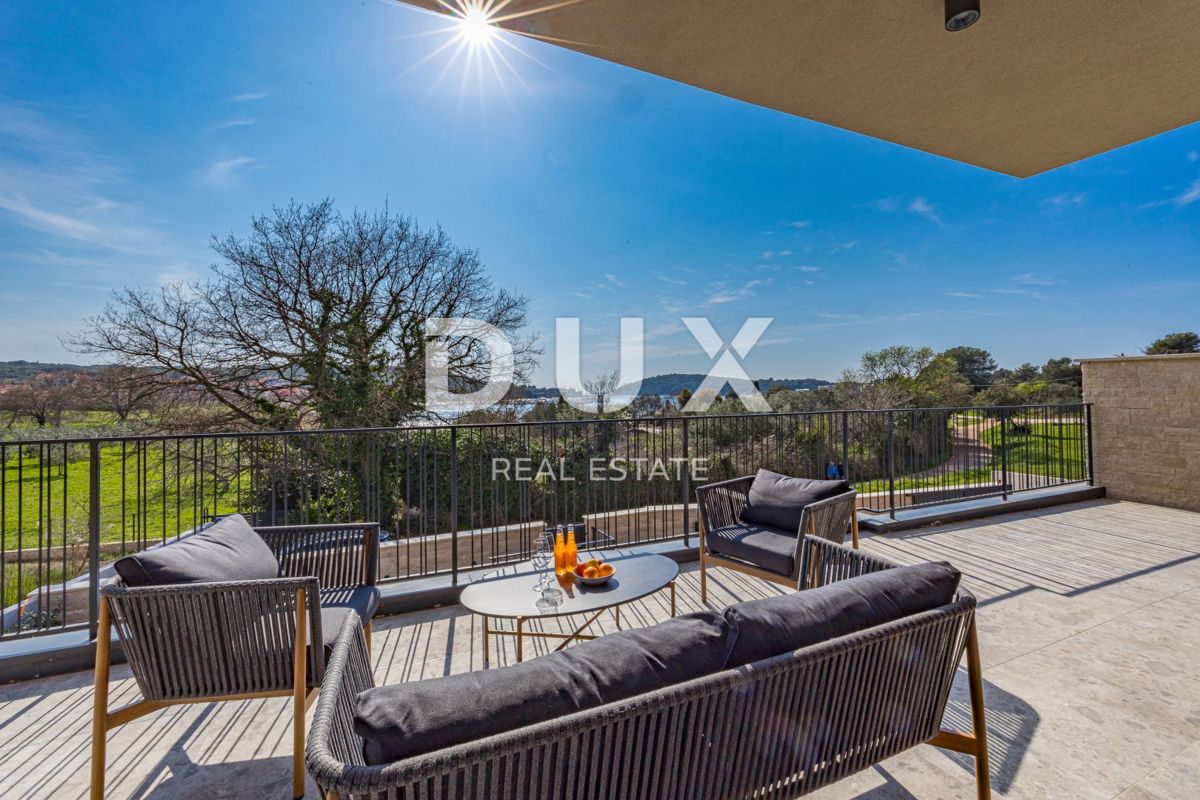 ISTRIA, BANJOLE - Villa bifamiliare contemporanea al mare!