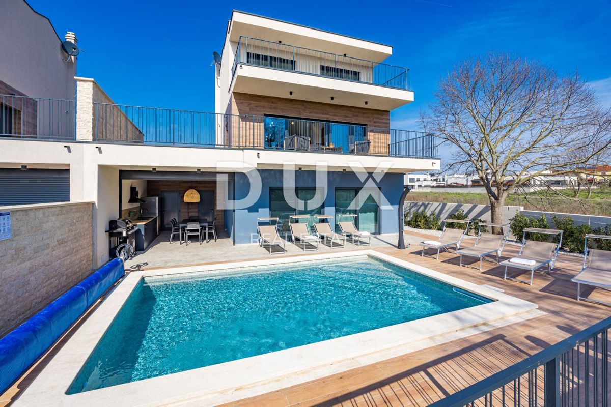 ISTRIA, BANJOLE - Villa bifamiliare contemporanea al mare!