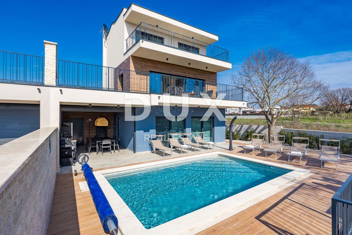 ISTRIA, BANJOLE - Villa bifamiliare contemporanea al mare!