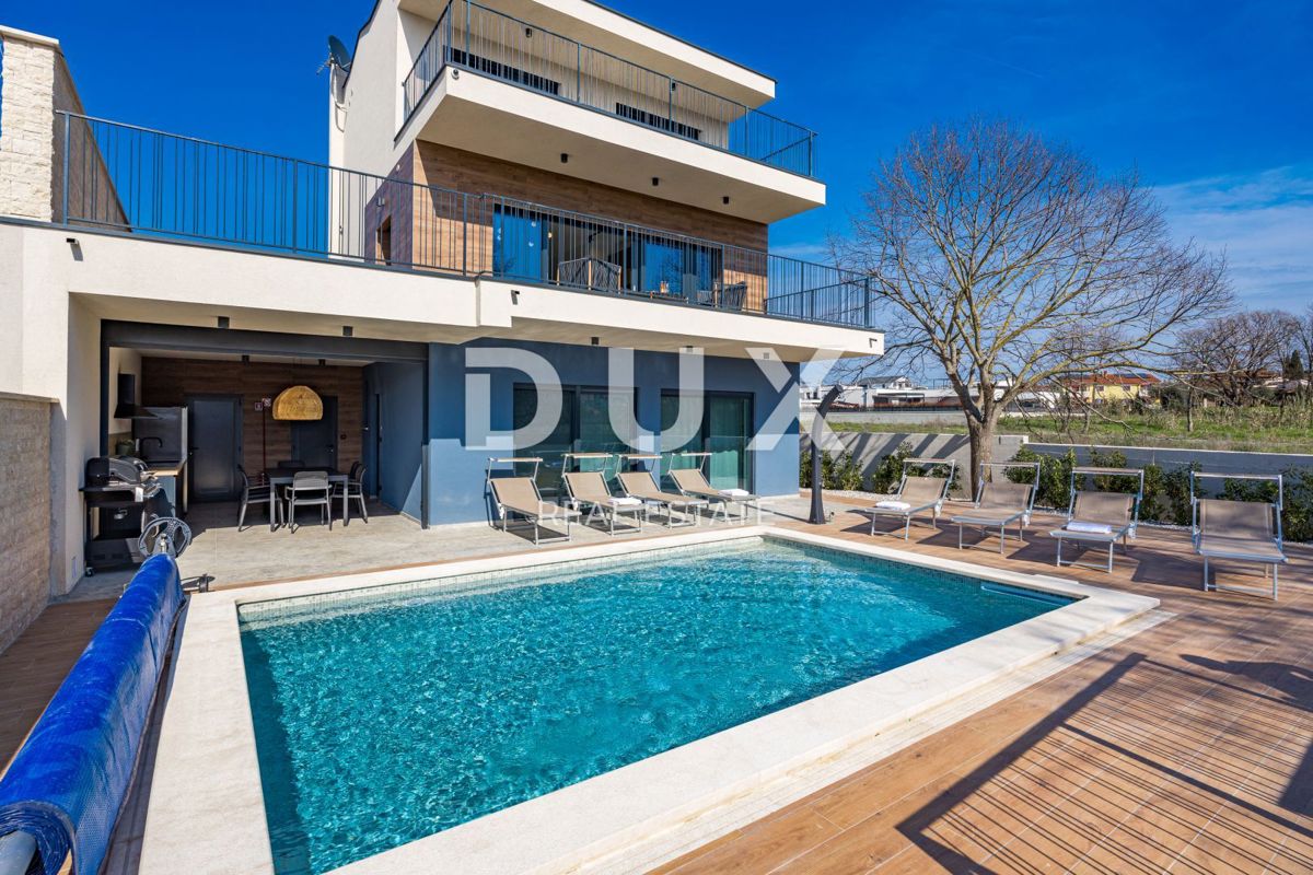 ISTRIA, BANJOLE - Villa bifamiliare contemporanea al mare!