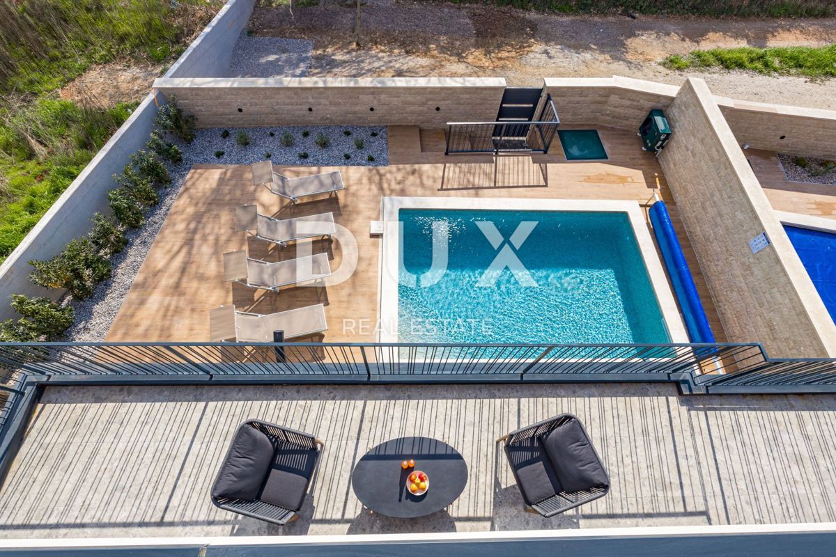 ISTRIA, BANJOLE - Villa bifamiliare contemporanea al mare!