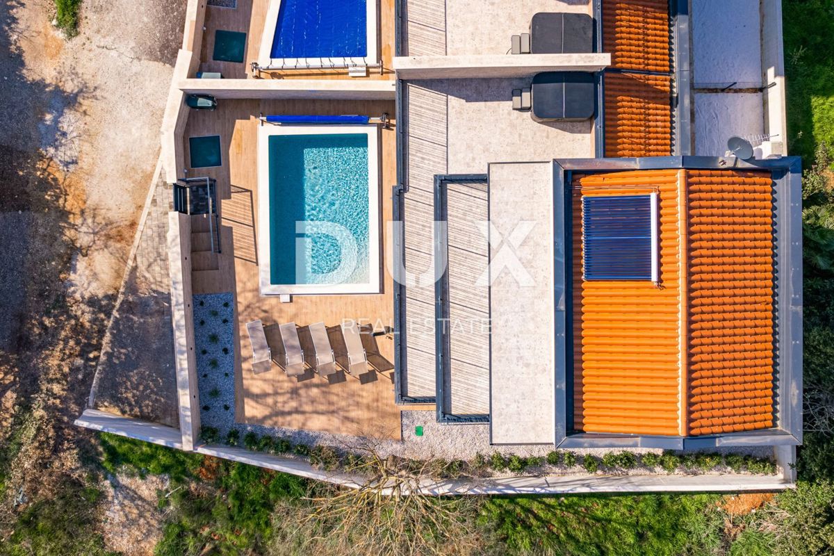 ISTRIA, BANJOLE - Villa bifamiliare contemporanea al mare!