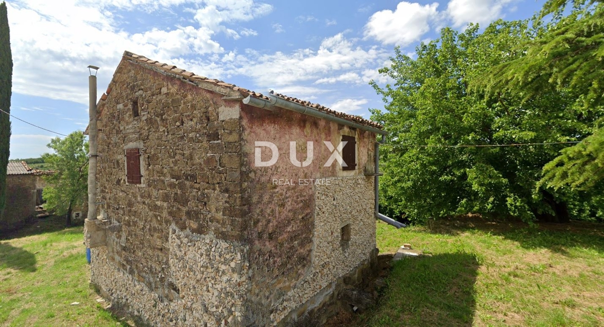 ISTRIA, MOMJAN – ELEGANTI CASE IN PIETRA CON PROGETTO