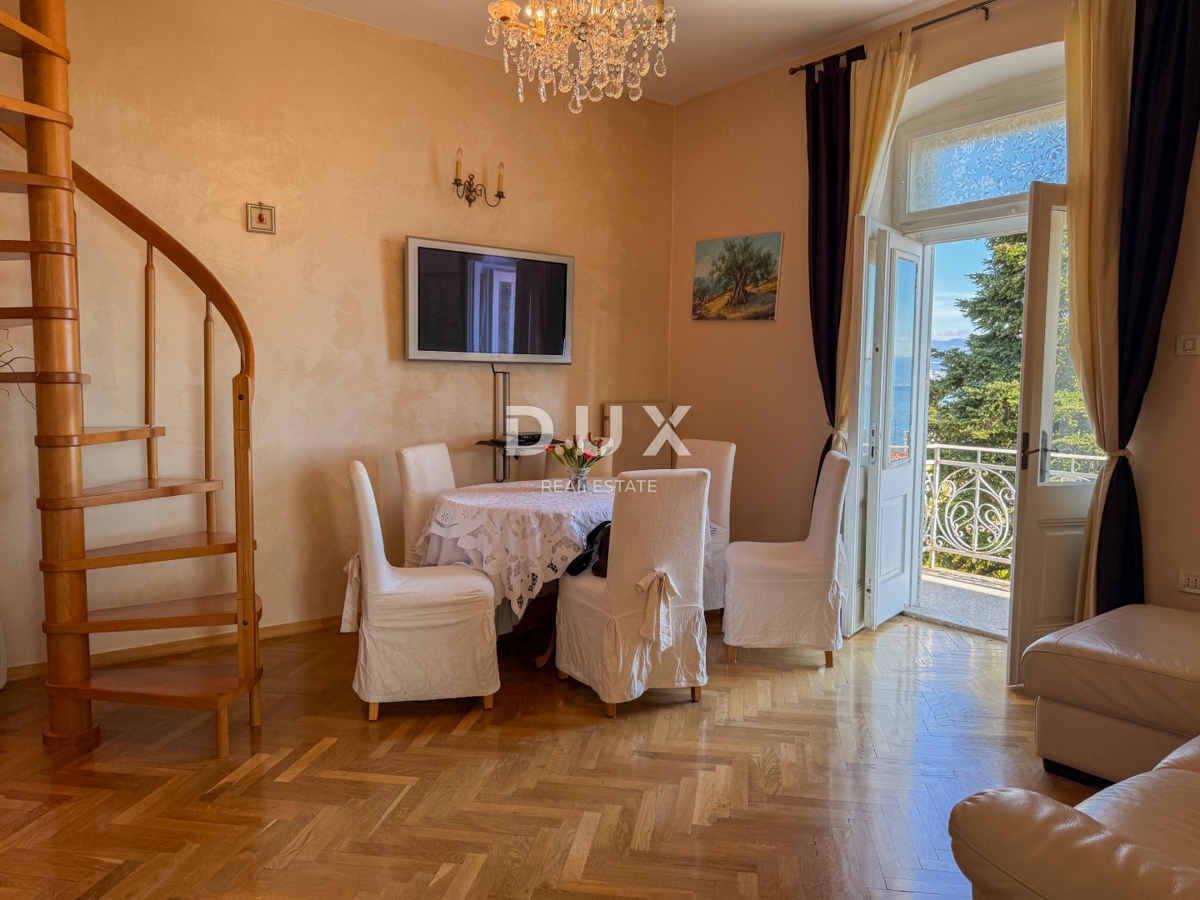 ABBAZIA, LOVRAN - meravigliosa opportunità di acquistare un appartamento storico in una villa, seconda fila al mare, terrazza e vista