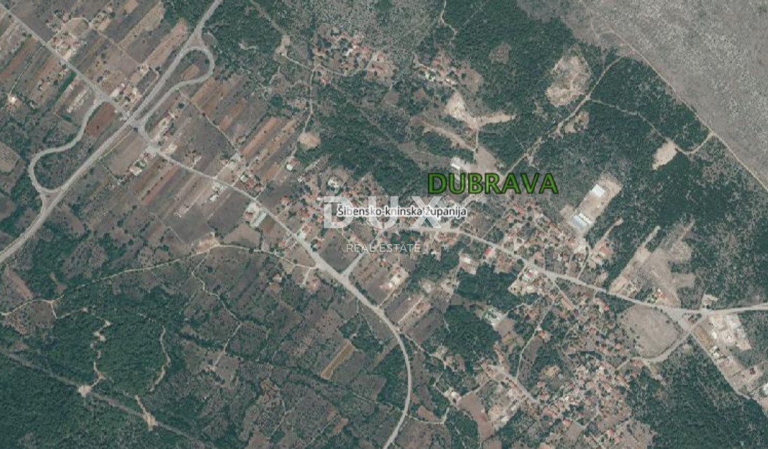 ŠIBENIK, DUBRAVA - Terreno 1000 m2 - ideale per una casa/villa!