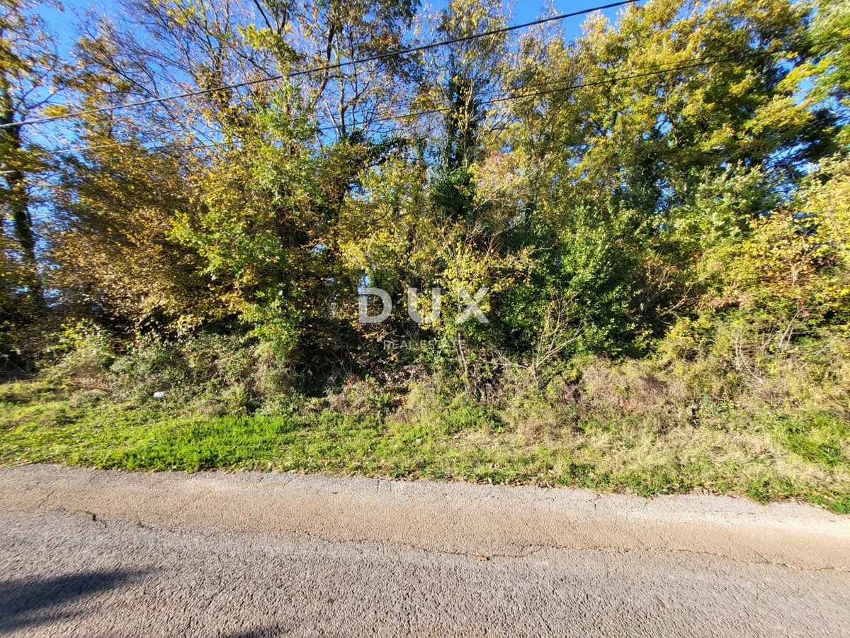 Terreno Barban, 791m2