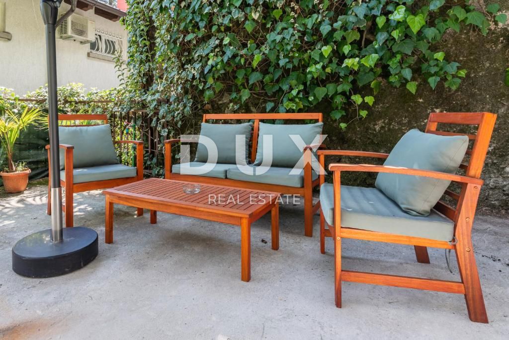 ABBAZIA, CENTRO – Una combinazione di fascino storico e lusso moderno