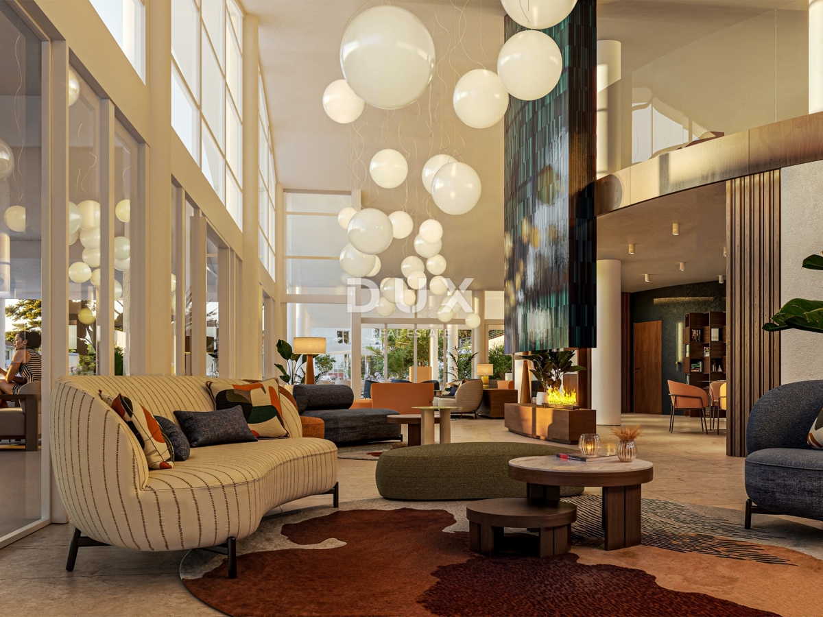 NOVI VINODOLSKI - attico prima fila al mare con servizi alberghieri