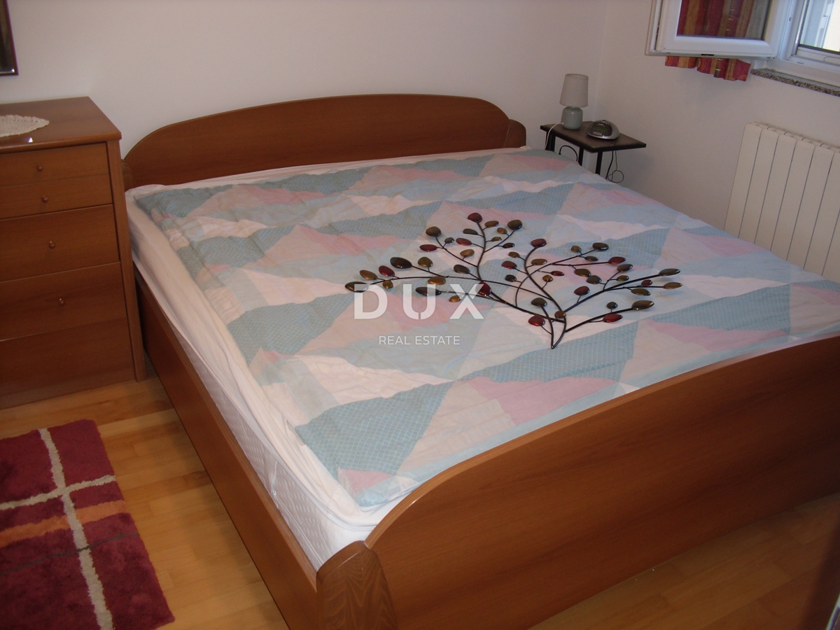 ISOLA DI KRK, CITTÀ DI KRK - Appartamento di 62 m2 con 2 camere da letto a 500 m dal mare