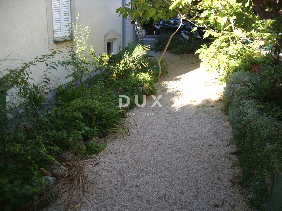 ISOLA DI KRK, CITTÀ DI KRK - Appartamento di 62 m2 con 2 camere da letto a 500 m dal mare