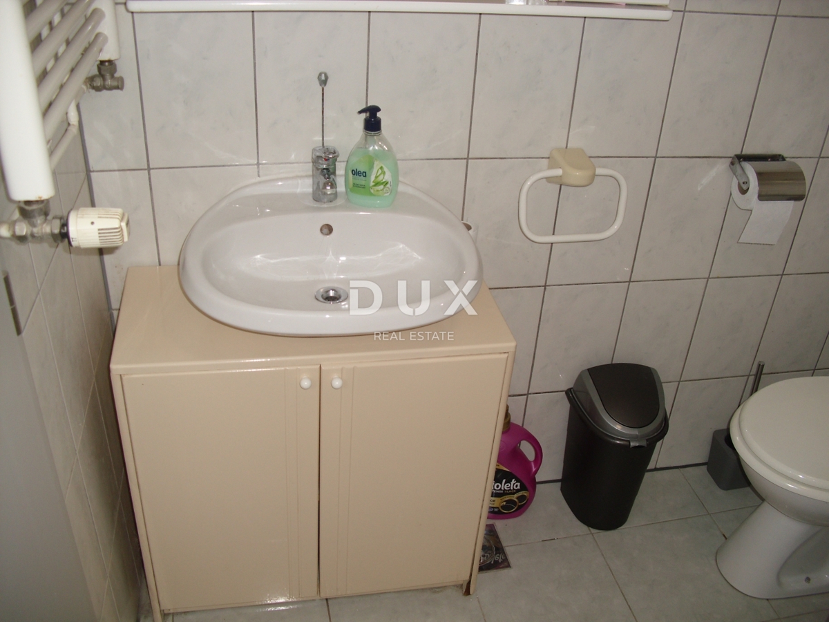 ISOLA DI KRK, CITTÀ DI KRK - Appartamento di 62 m2 con 2 camere da letto a 500 m dal mare