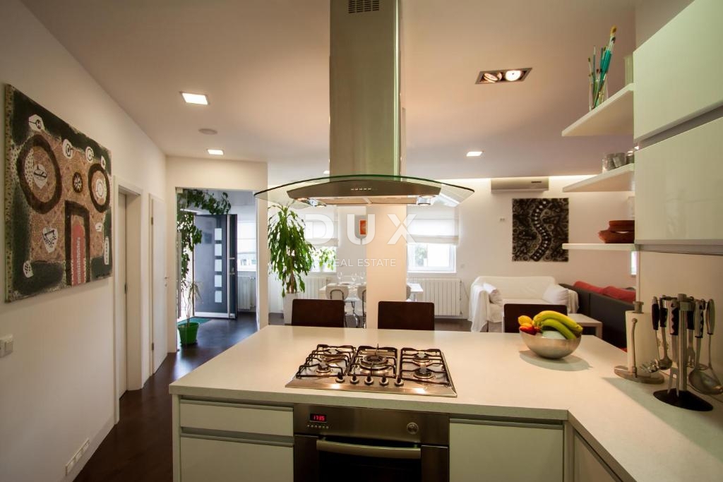 ISTRIA, POLA - Spazioso appartamento pronto per essere abitato vicino al centro