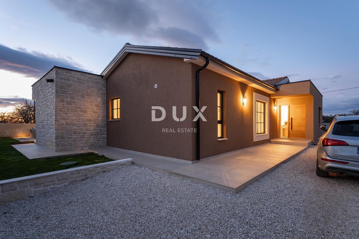 ISTRIA, ŽMINJ - Magica casa a un piano in un complesso privato!