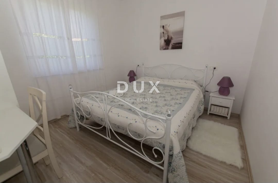 ISTRIA, ROVIGNO - Appartamento in prima fila al mare!