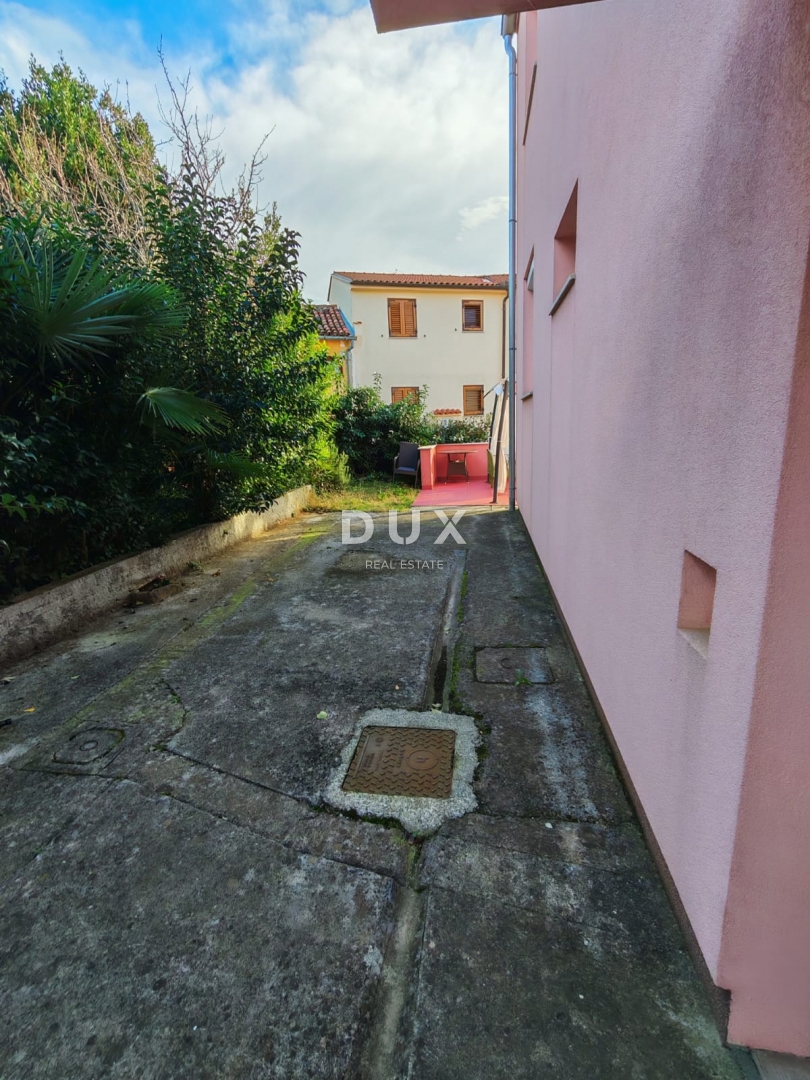 ISTRIA, ROVIGNO - Appartamento in prima fila al mare!