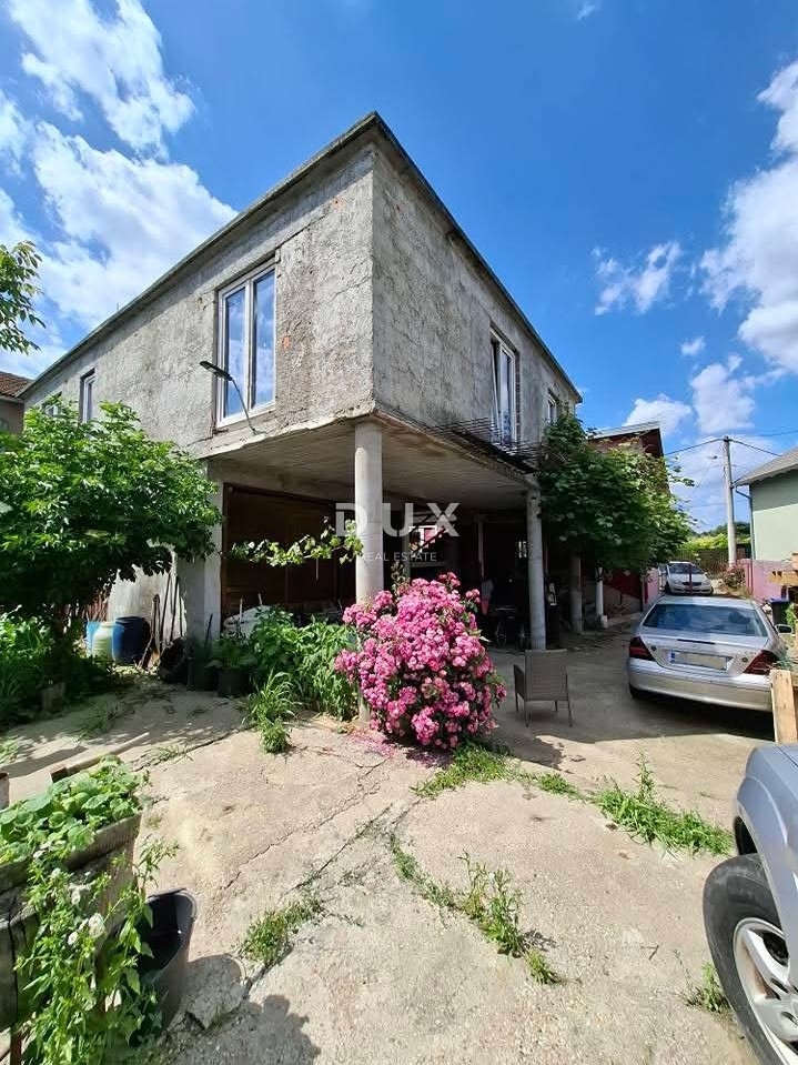 ZAGABRIA, ŽITNJAK - Edificio residenziale e commerciale da ristrutturare