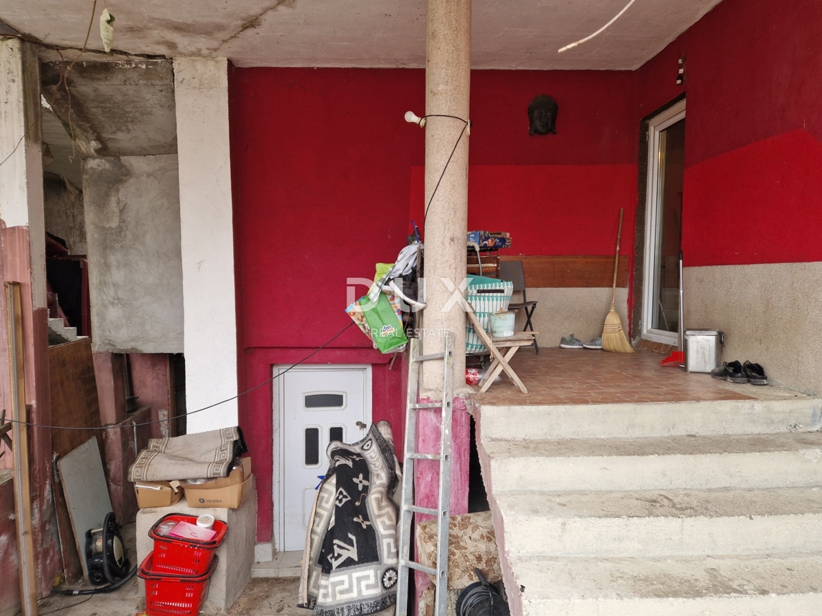 ZAGABRIA, ŽITNJAK - Edificio residenziale e commerciale da ristrutturare