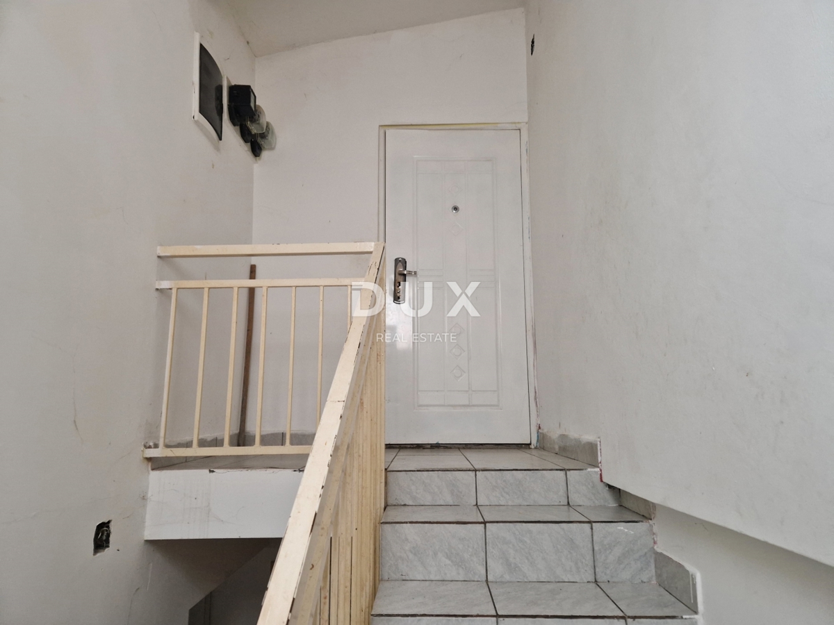 ZAGABRIA, ŽITNJAK - Edificio residenziale e commerciale da ristrutturare