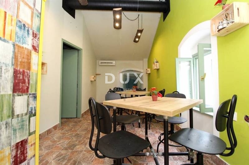 RIJEKA, TRSAT - Posizione eccellente - casa per vivere, lavorare o investire, 80m2