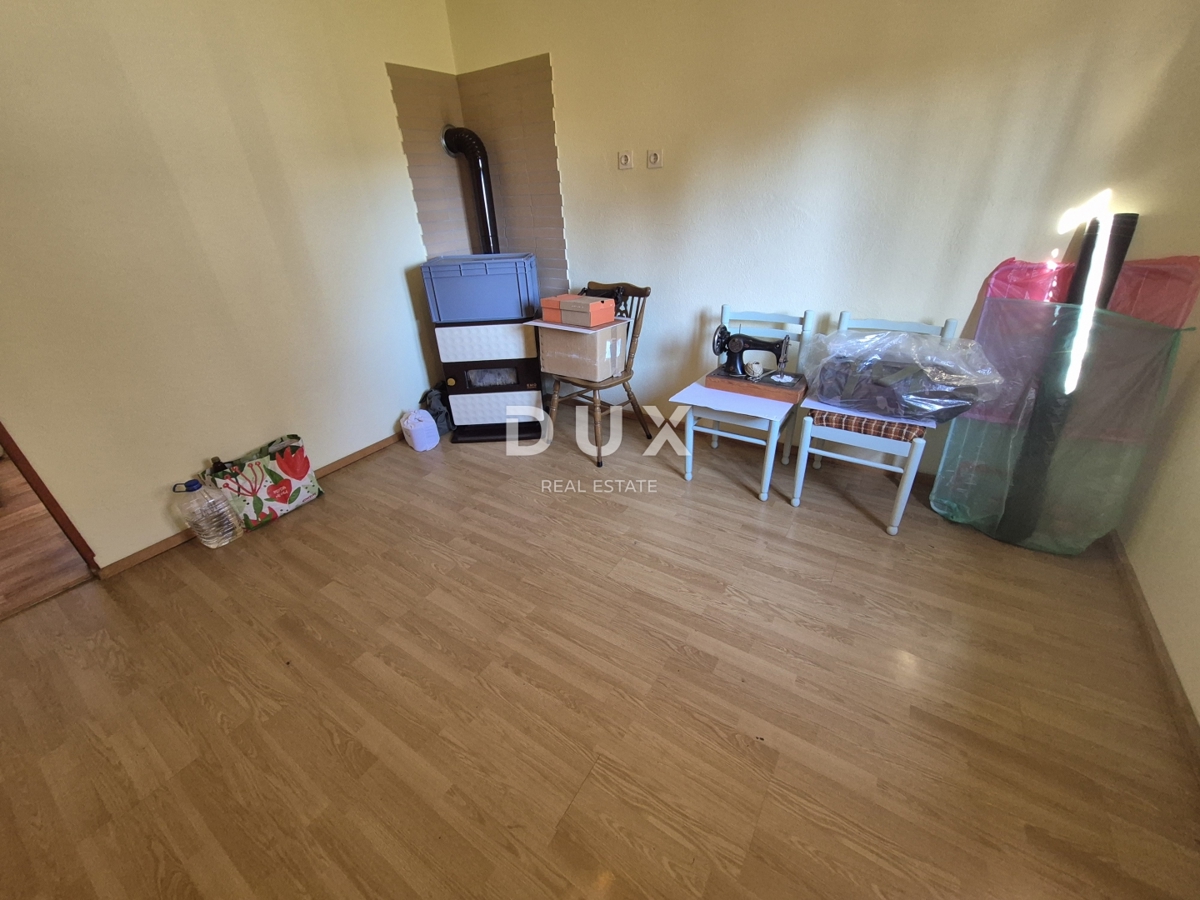 GORSKI KOTAR, FUŽINE, LIČ - grande tenuta familiare con due case e un garage, prezzo ribassato, occasione!