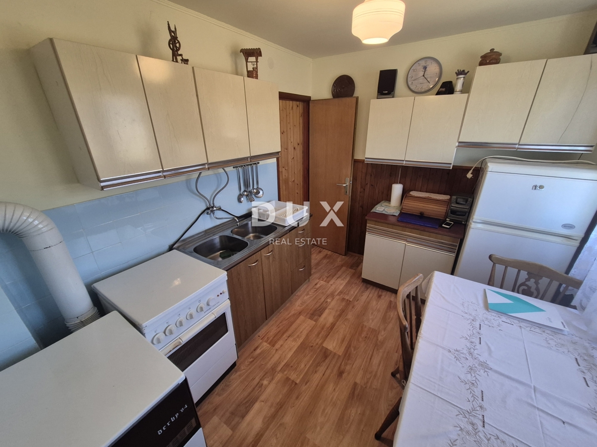 GORSKI KOTAR, FUŽINE, LIČ - grande tenuta familiare con due case e un garage, prezzo ribassato, occasione!