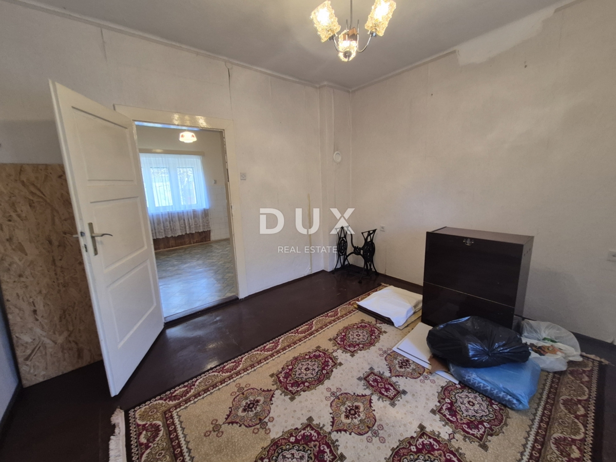 GORSKI KOTAR, FUŽINE, LIČ - grande tenuta familiare con due case e un garage, prezzo ribassato, occasione!