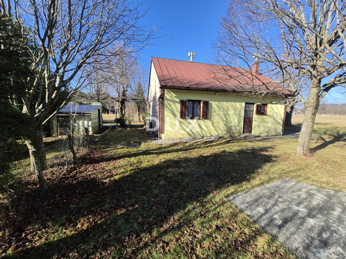 GORSKI KOTAR, FUŽINE, LIČ - grande tenuta familiare con due case e un garage, prezzo ribassato, occasione!