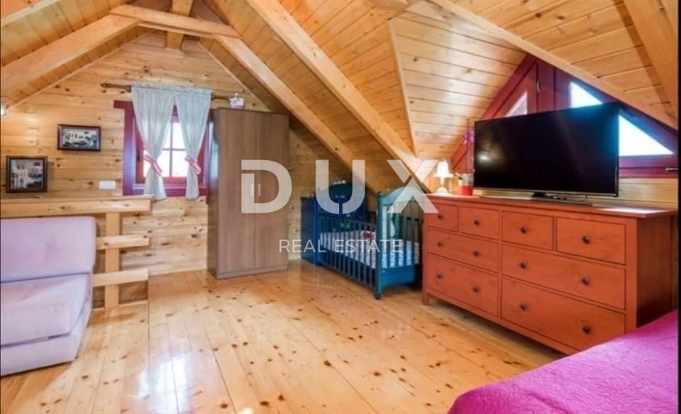 OTOČAC, LIČKO LEŠČE - Casa idilliaca con piscina