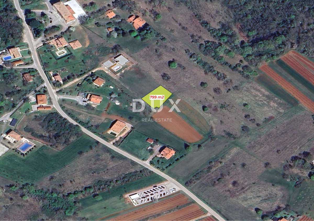 ISTRIA, ALBONA - Grazioso terreno edificabile in un tranquillo villaggio istriano