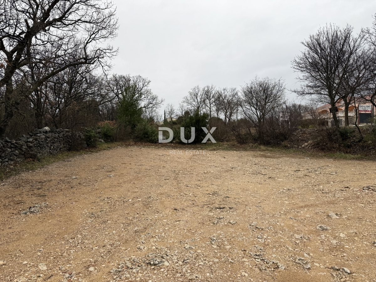 ZADAR, MASLENICA - Terreno edificabile 1260m² - in ottima posizione!