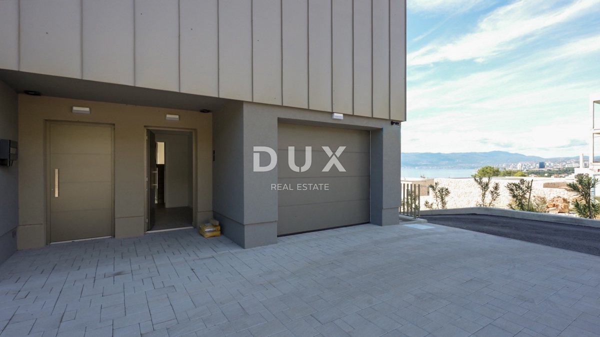 RIJEKA, KOSTRENA - esclusivo appartamento con jacuzzi - nuova costruzione con vista panoramica sul mare! OPPORTUNITÀ!