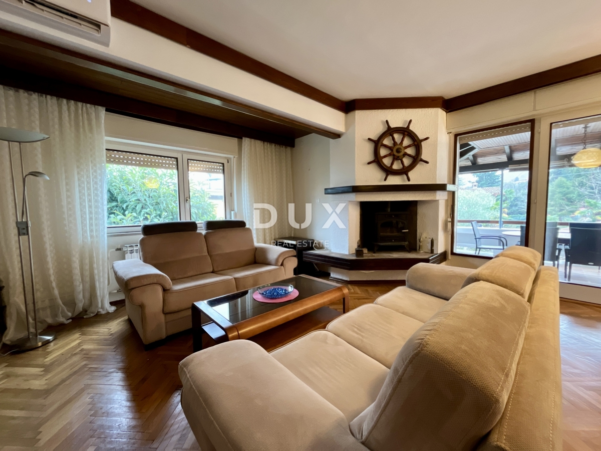 OPATIJA, LOVRAN - Casa indipendente a 50 m dal centro, 150 m dal mare