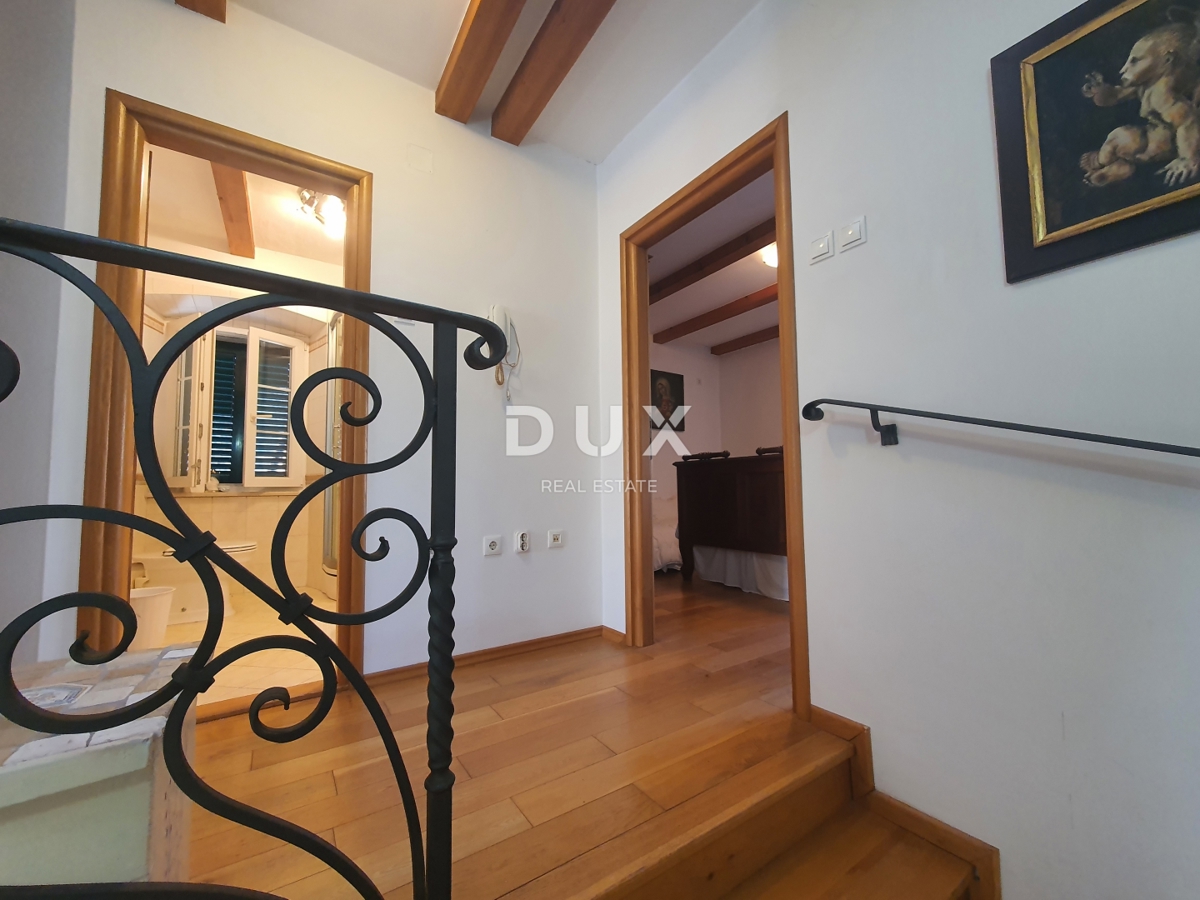 ISOLA DI CHERSO, BELI - Bellissima casa indipendente in stile rustico in ottima posizione