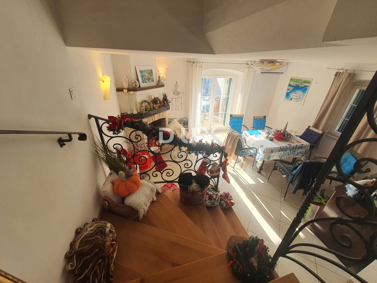 ISOLA DI CHERSO, BELI - Bellissima casa indipendente in stile rustico in ottima posizione