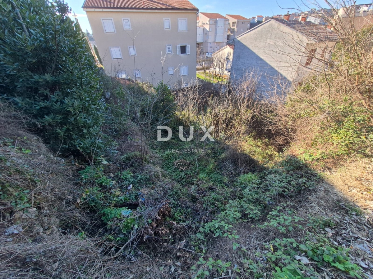 Terreno Novi Vinodolski, 285m2