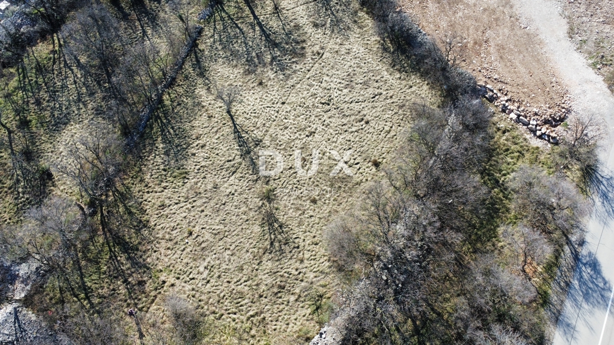 ŠKRLJEVO, BAKAR - Terreno edificabile di 2600 m2