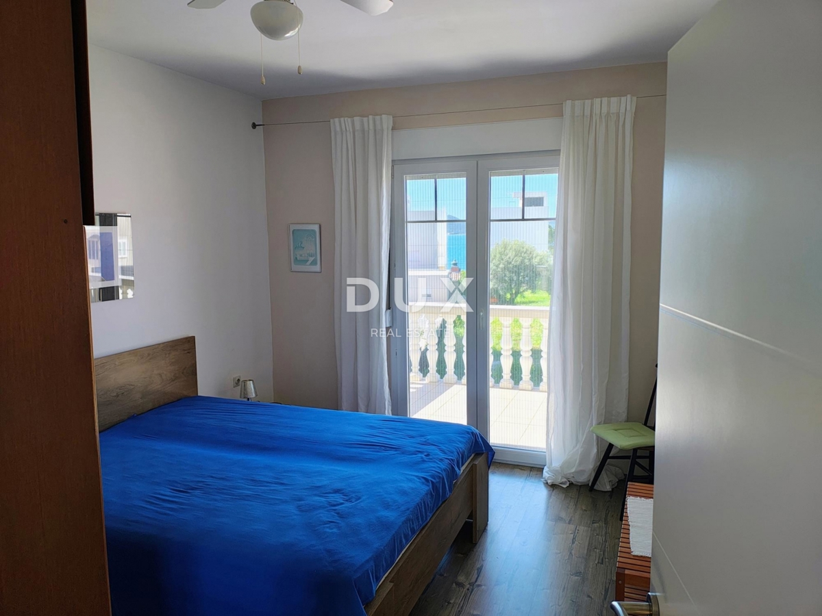 ZADAR, SUKOŠAN - Spaziosa casa a 100 m dal mare con giardino e vista!