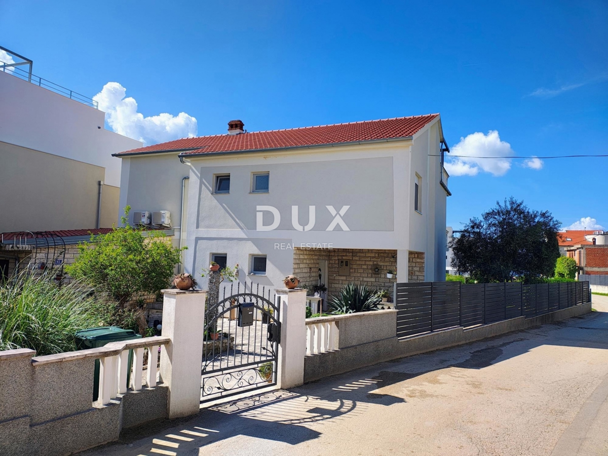 ZADAR, SUKOŠAN - Spaziosa casa a 100 m dal mare con giardino e vista!