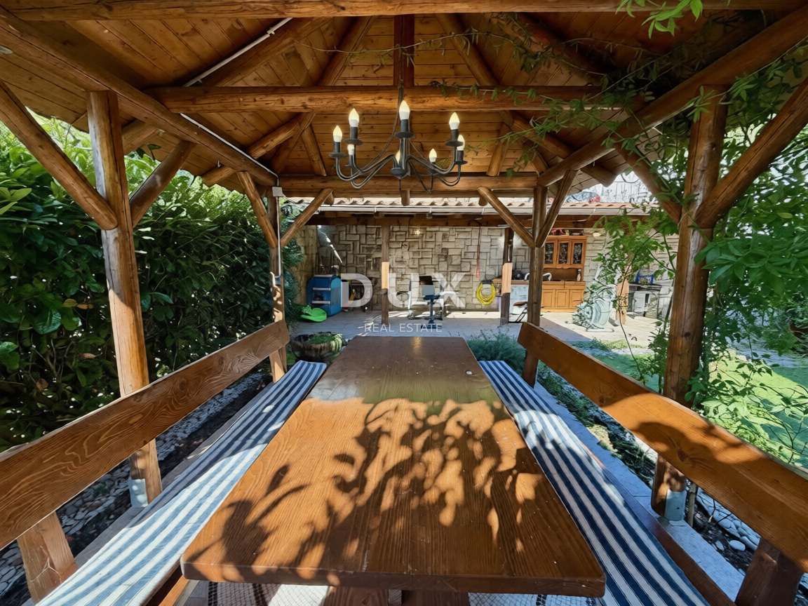 OPATIJA, OPRIĆ - Vista mare e giardino da godere, 2 camere da letto 74m2