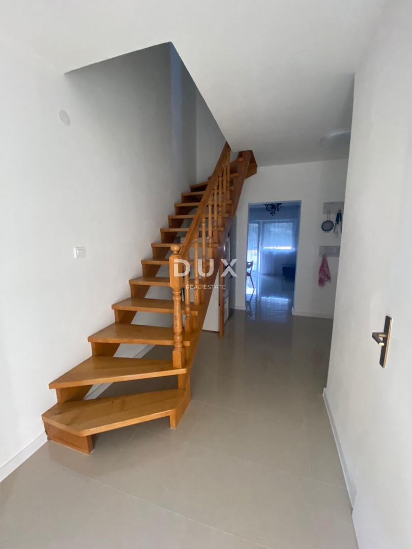 ISOLA DI PAŠMAN, TKON - Appartamento duplex con vista mare vicino alla spiaggia!