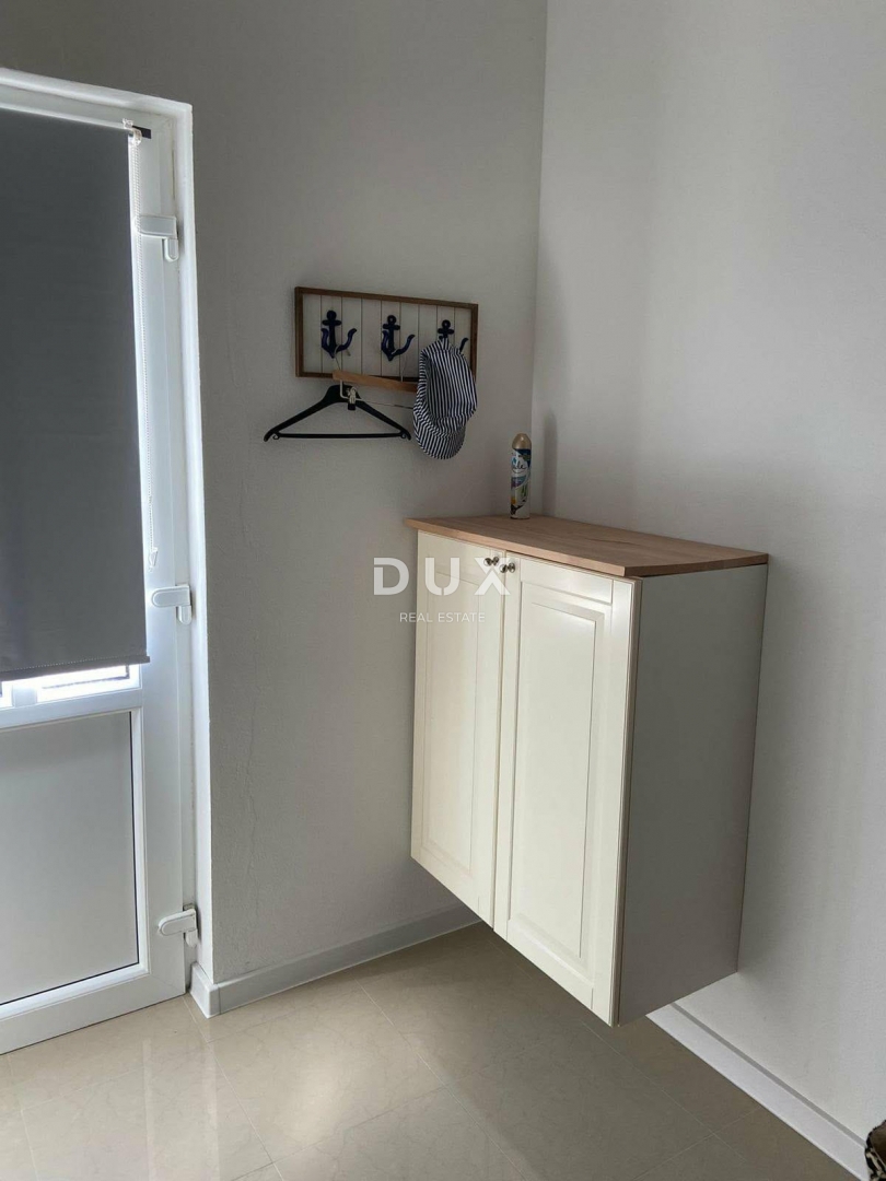 ISOLA DI PAŠMAN, TKON - Appartamento duplex con vista mare vicino alla spiaggia!